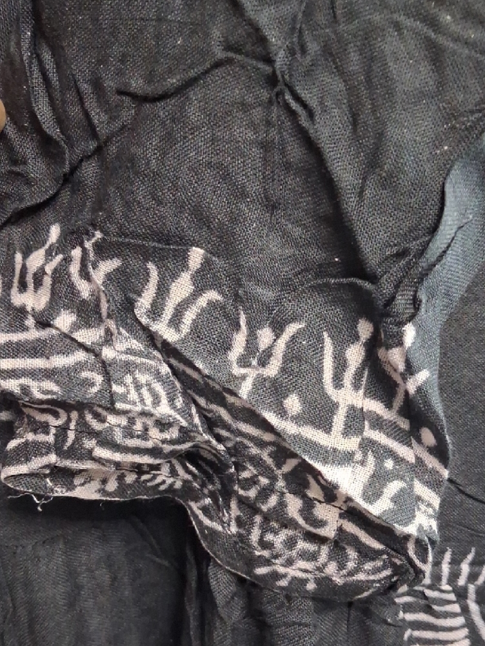 Rhea Costa Black Midi Dress with White Sunburst Print - Picture 5 of 7